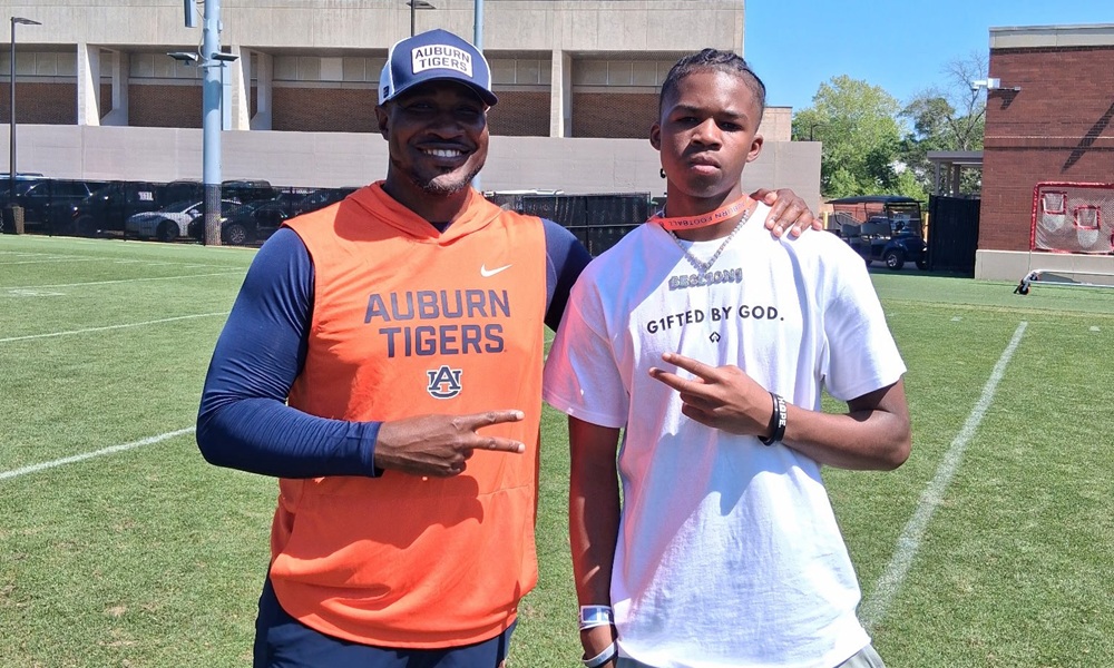 Auburn offer means a lot to Clay-Chalkville sophomore wide receiver